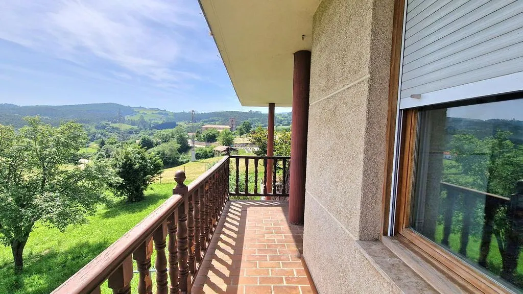 Rõdu - Chalet with Terrace in Reocín