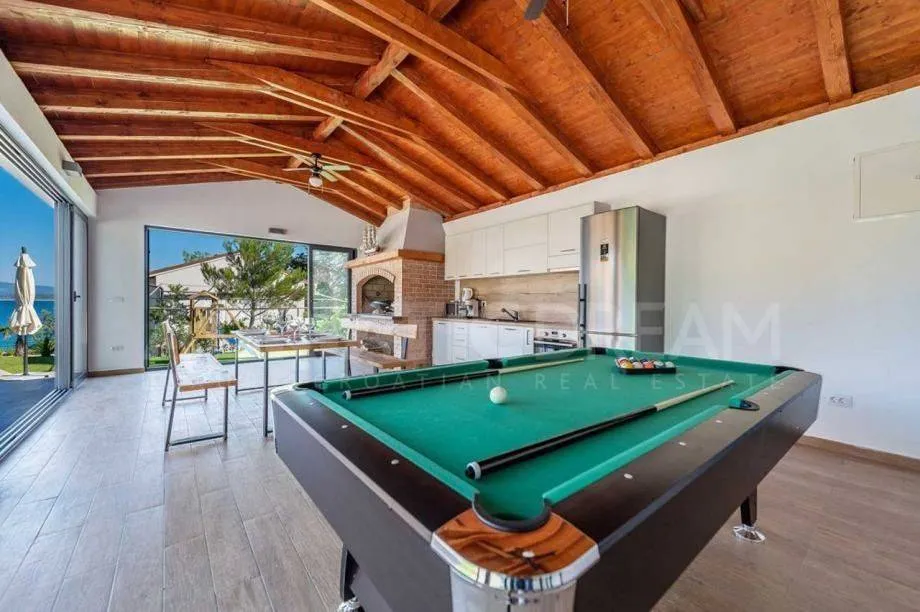 Soggiorno - Luxury Beachfront Villa in Posedarje