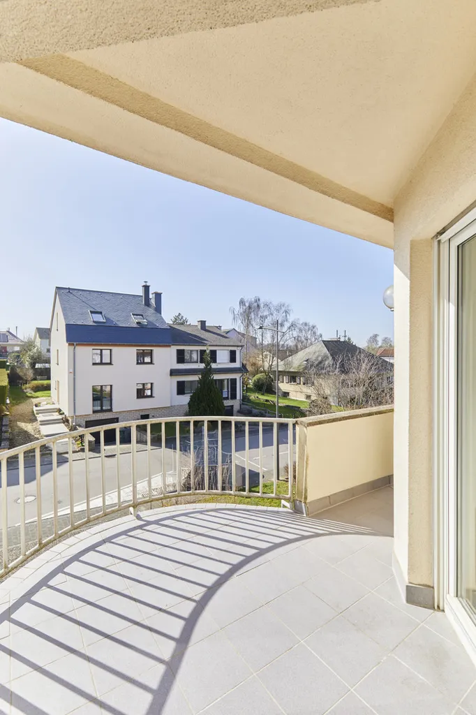 Balcon - Duplex 4 Chambres avec Terrasse à Mamer