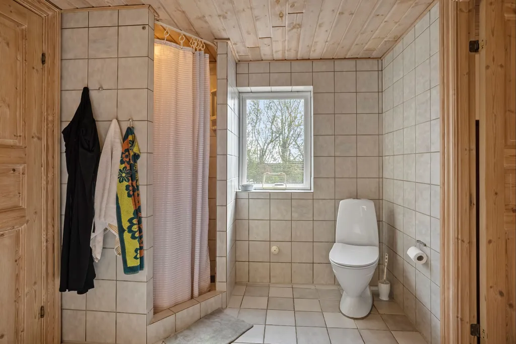Bagni - Villa with Large Garage in Hygum