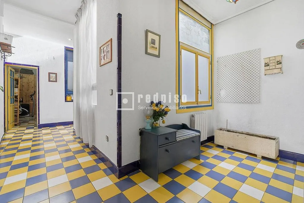Ingresso - Segregable Palatial Flat in Plaza Santo Domingo