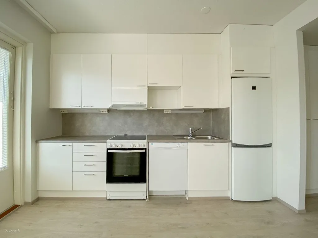 Cuisine - Studio Apartment with Glazed Balcony in Tampere