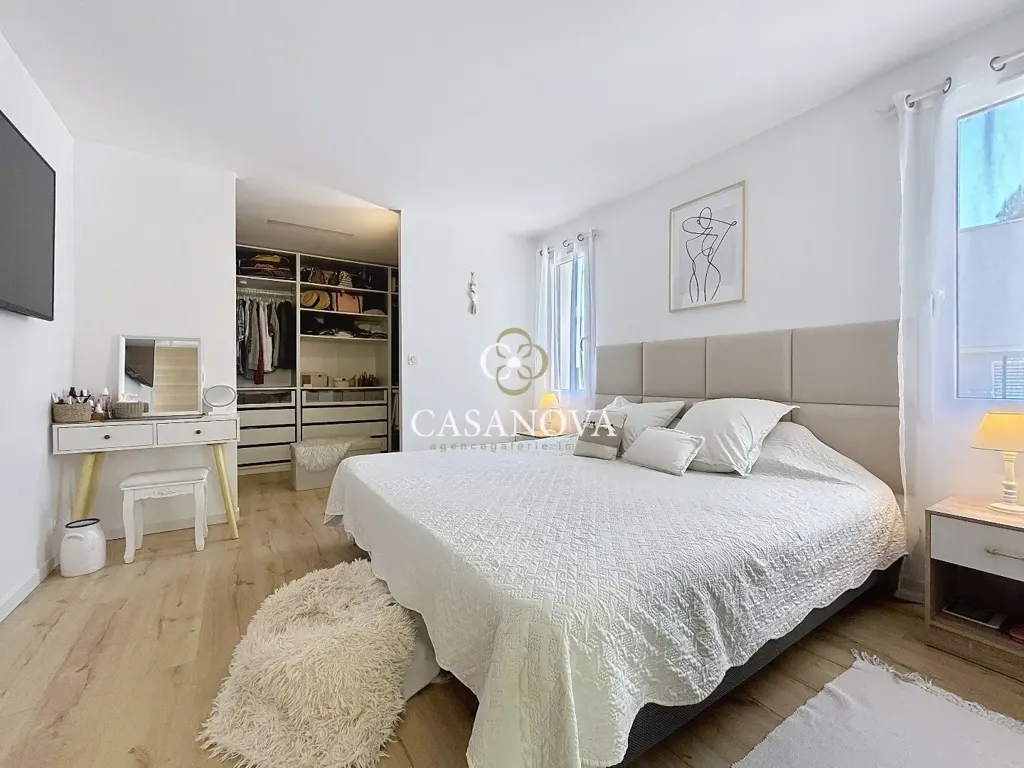 Chambres - Villa Contemporaine avec Vue Panoramique à Clermont-l'Hérault