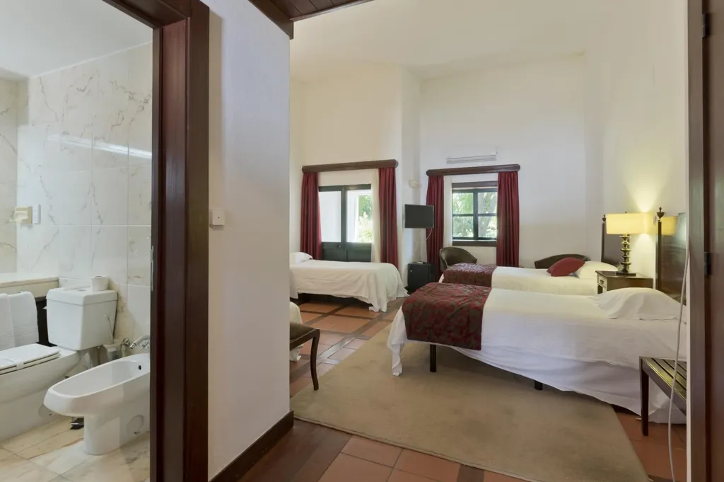 Vannitoad - Farm with Antique Style Accommodations in Elvas