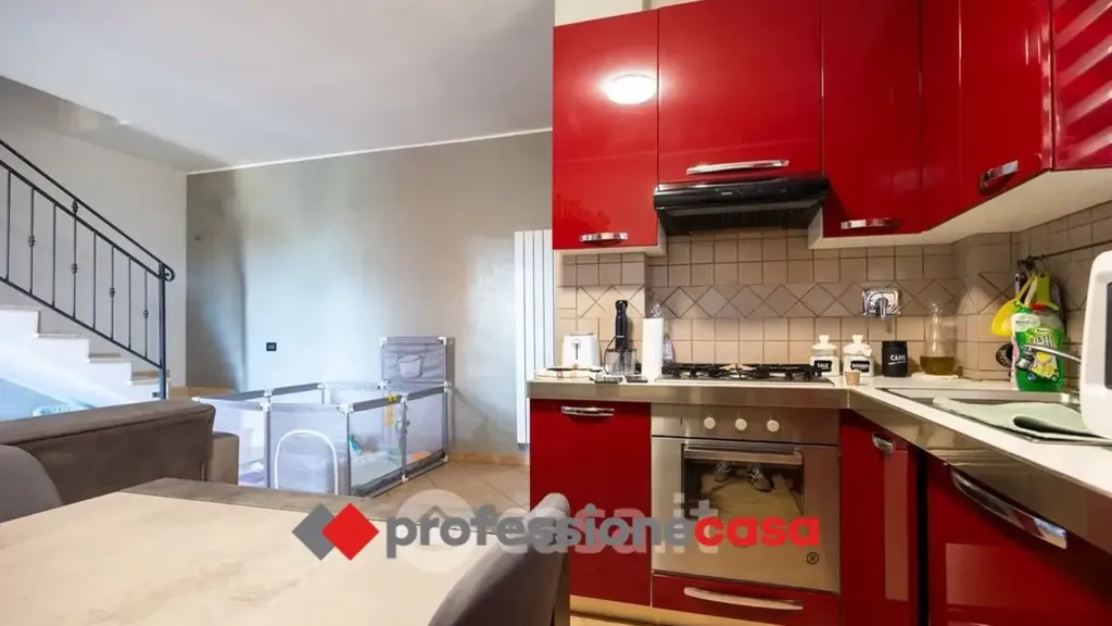Cucina - Casa indipendente con giardino a Pomezia