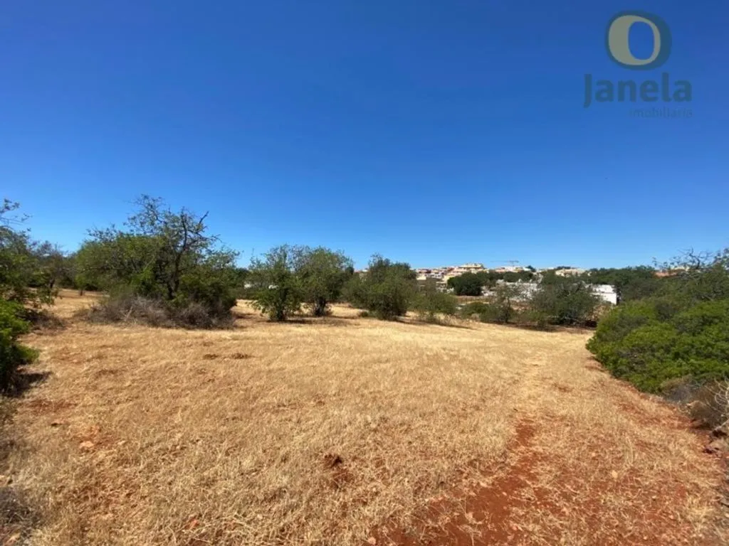 Giardino - Building Land with Beach Proximity in Almancil
