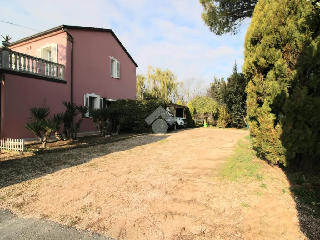 Exterior - Rustic Villa with Garden in Cesena