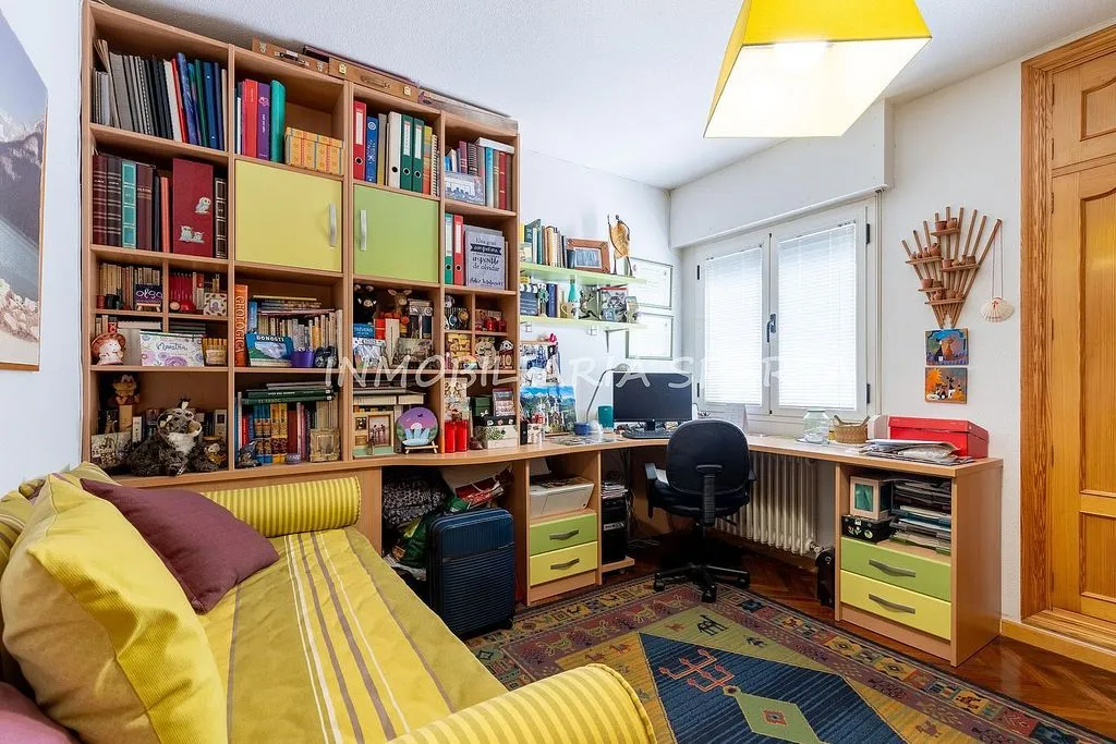 Bureau - Charming Duplex with Terrace in City Centre
