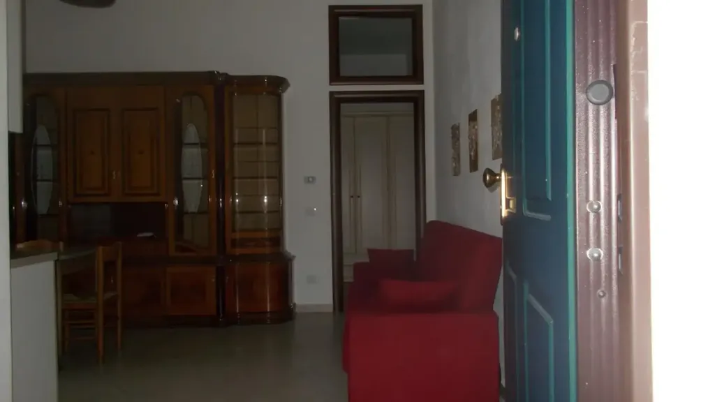 Entrée - Armed Trilocale in Pontedera