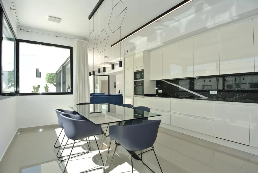 Cucina - Luxury Villa with Pool in La Marina