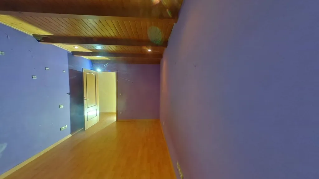 Esik - Spacious House with Garden in Huergas de Gordón