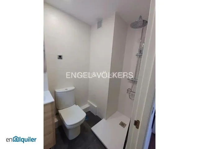 Salles de bain - Apartment with Terrace in Barajas