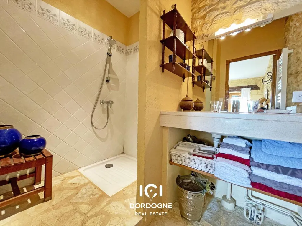 8-room house in Le Bugue
