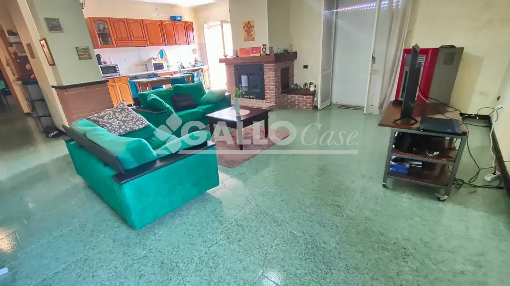 Elutuba - Duplex Apartment with Solar Features in Marano Principato