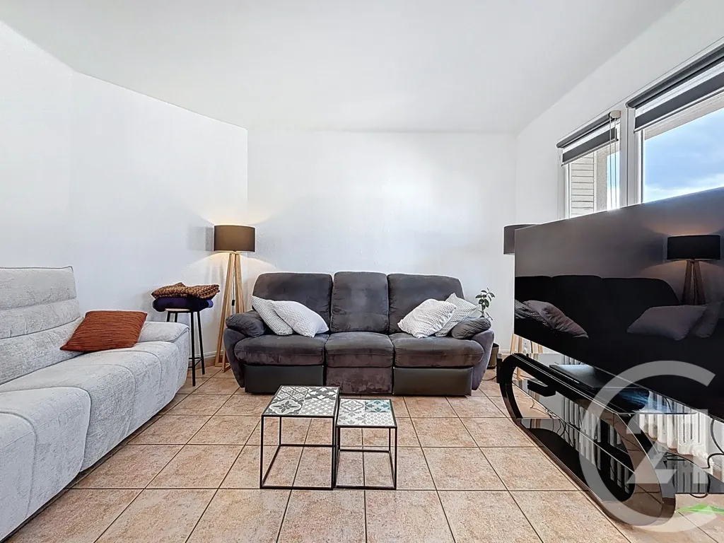 Living Room - 4-Bed Apartment with Balcony in Perpignan Centre