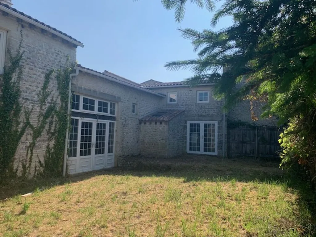 Aed - 11 Traditional Stone Houses in Charente Region