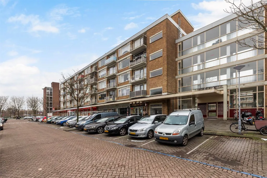Extérieur - Furnished Studio with Balcony in Rotterdam Vreewijk