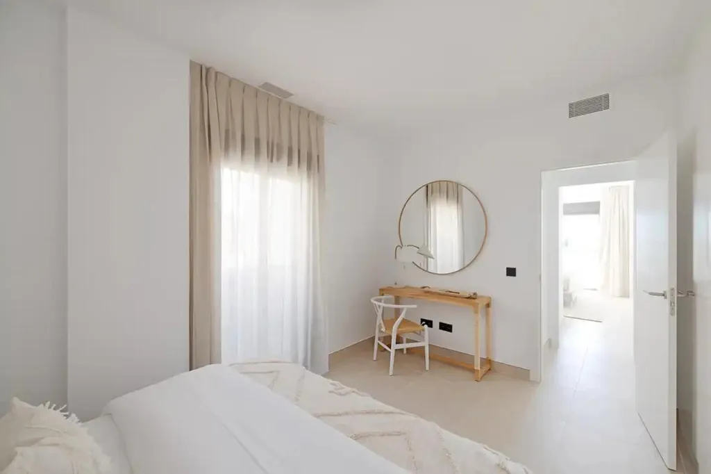 Magamistoad - Apartment with Pool in Casares Costa Golf