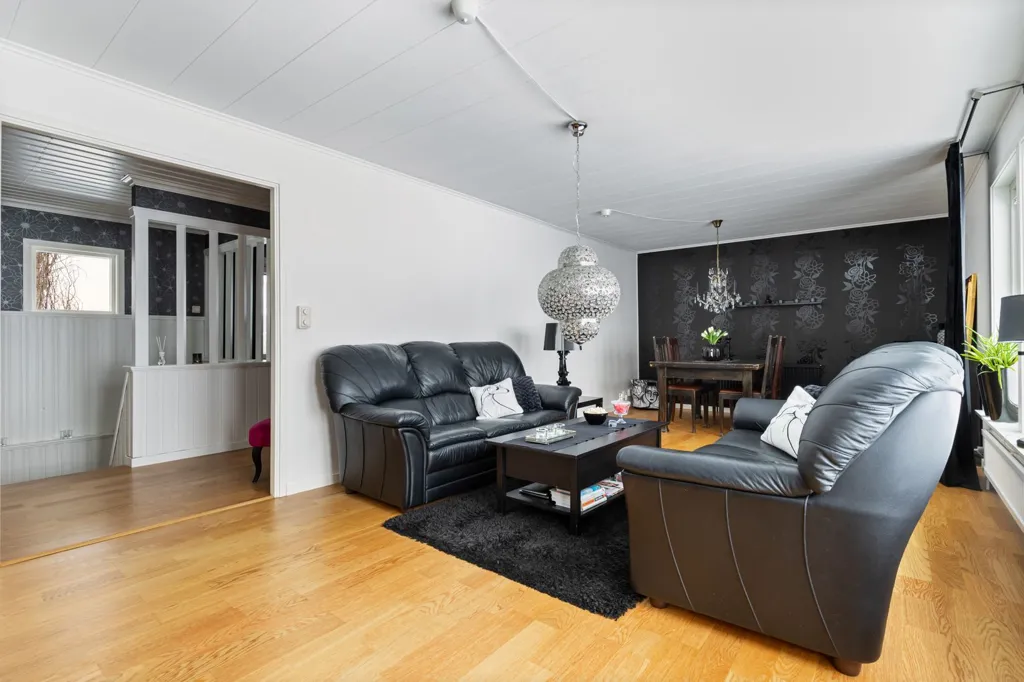 Séjour - Suterräng House with Renovated Kitchen in Örnsköldsvik