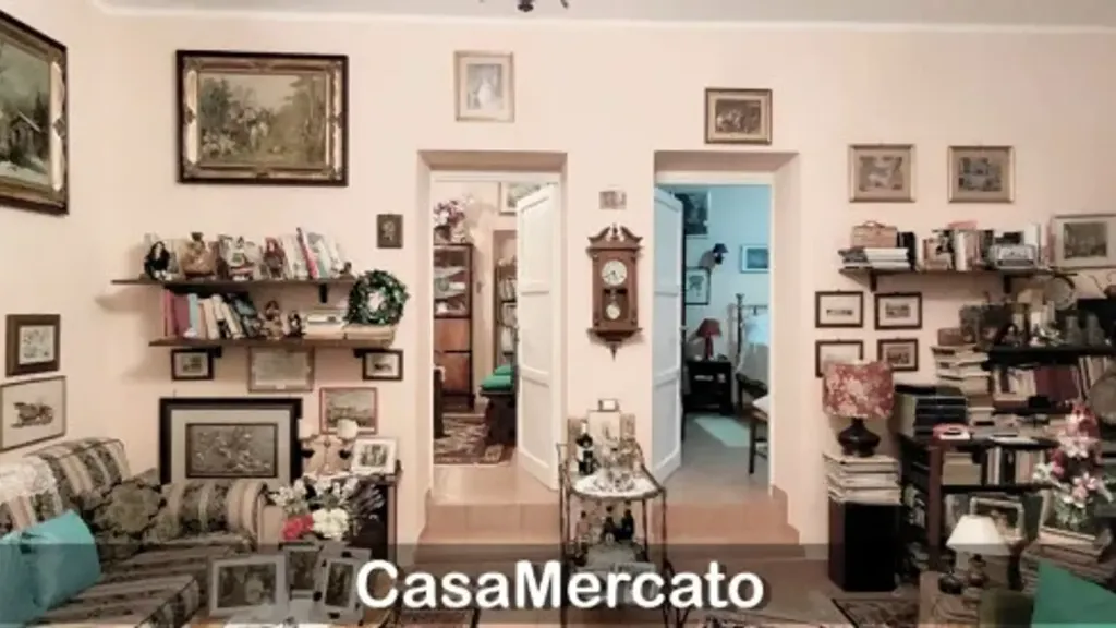 Elutuba - Quadrilocale with Courtyard in Rocca di Papa