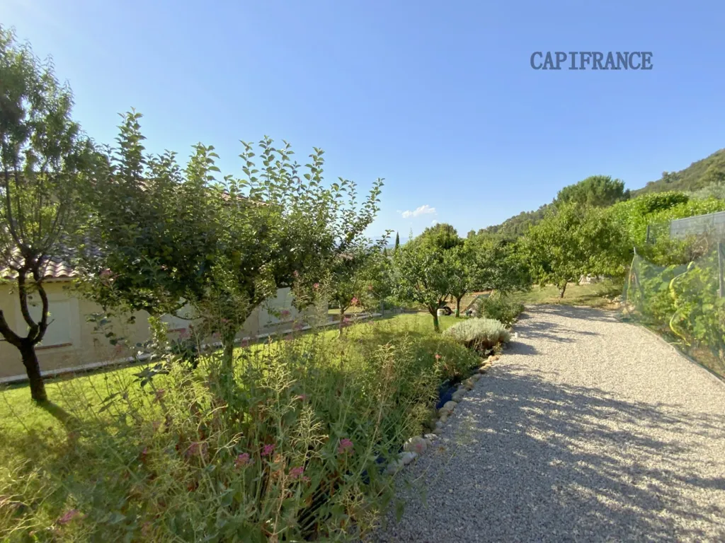 Giardino - Villa with Pool and View in Oraison
