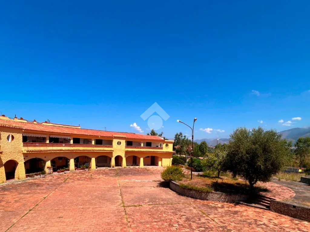 Aed - First Floor Apartment with Terrace in Scalea