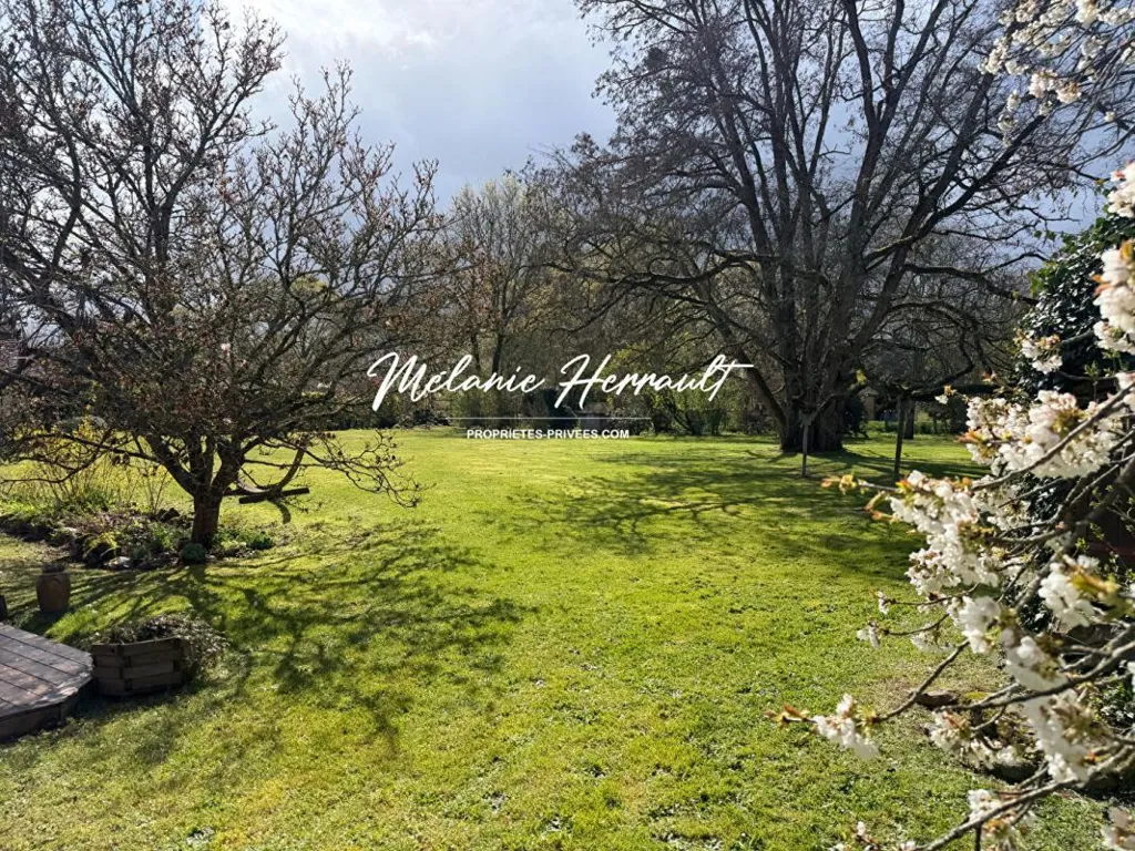 Jardin - Longère de Charme avec Terrasse à Volnay