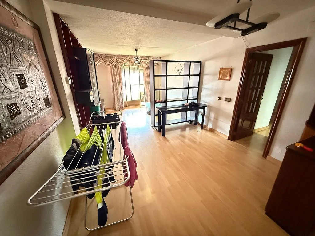 Esik - Bright Apartment with Balcony in Guadalajara