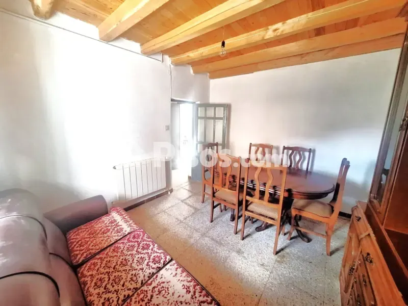 Maison 2 chambres à ES