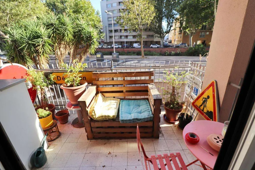 Rõdu - Renovated Apartment with Terrace in Perpignan