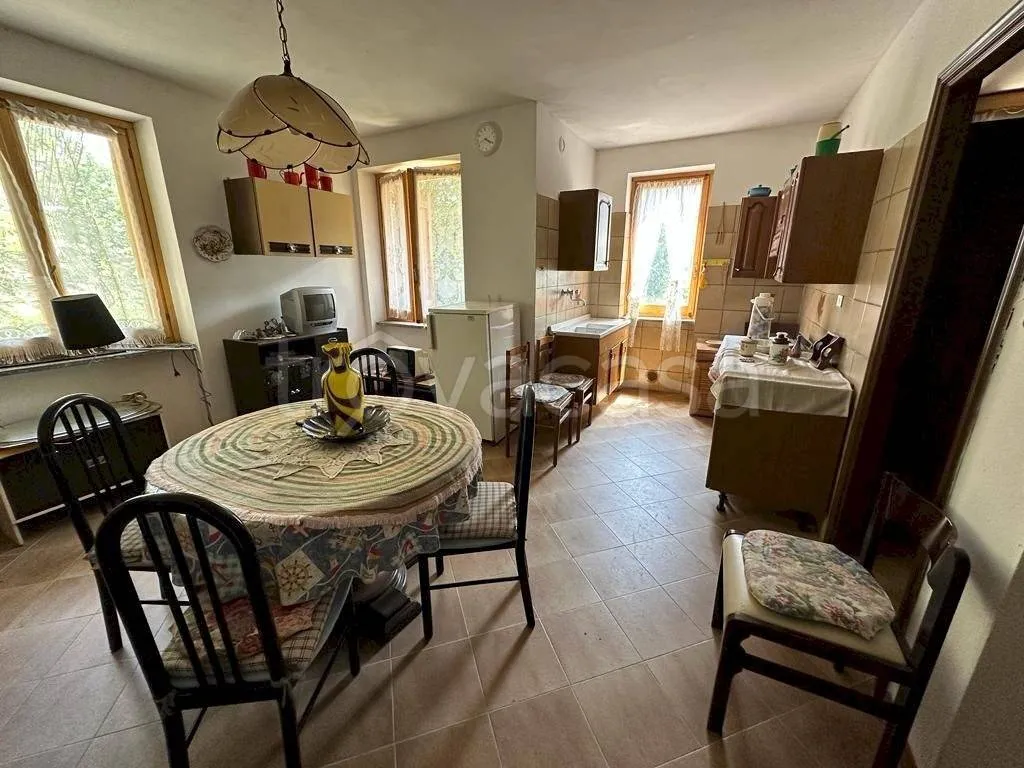 Söögituba - Apartment with Mountain View in Frassino