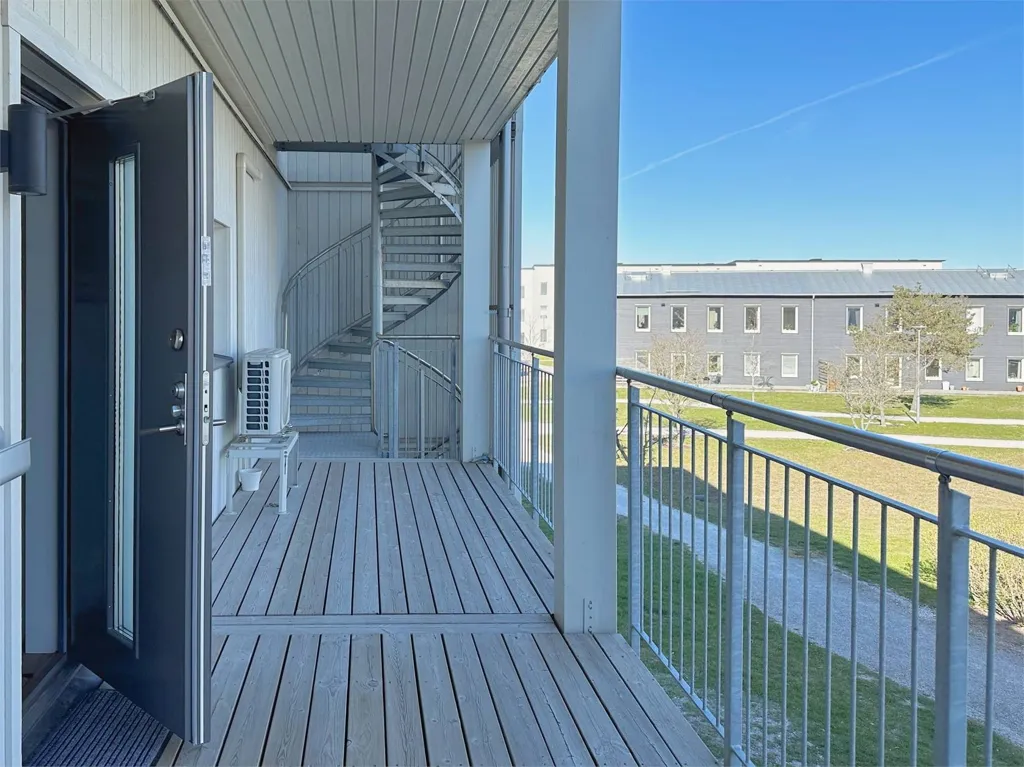 Balcone - Modern Penthouse with Balcony in Visby