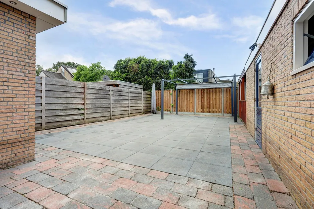 Aed - Two-Storey House with Garden in Almelo