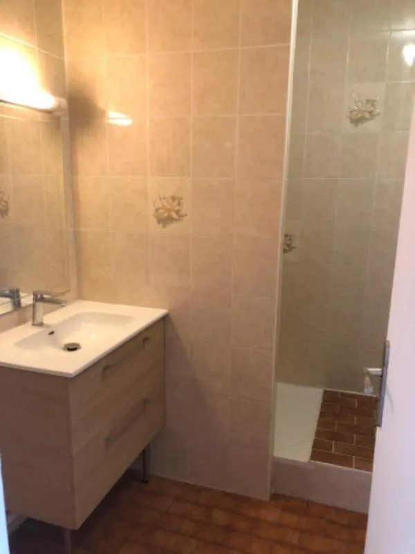 Vannitoad - Bright Apartment with Balcony in Le Petit-Quevilly