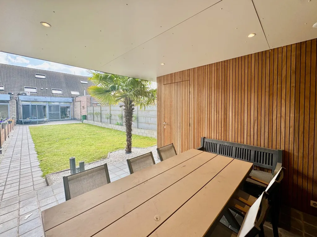 Terrass - Energy-Efficient Family Home in Ertvelde