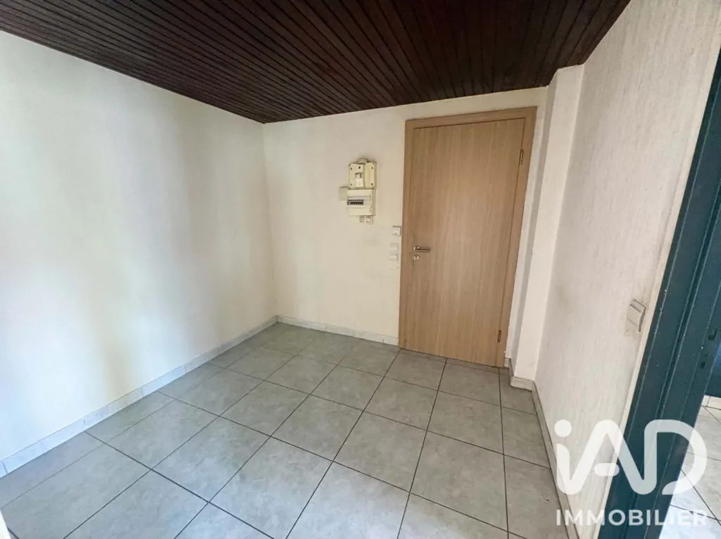 Pièces - Appartement avec Balcon et Garage à Florange