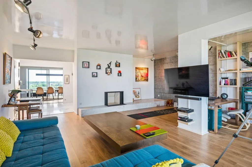 Elutuba - Duplex with Four Terraces in Antwerp
