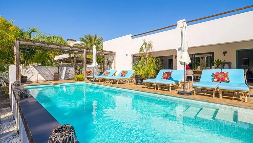 pool_area