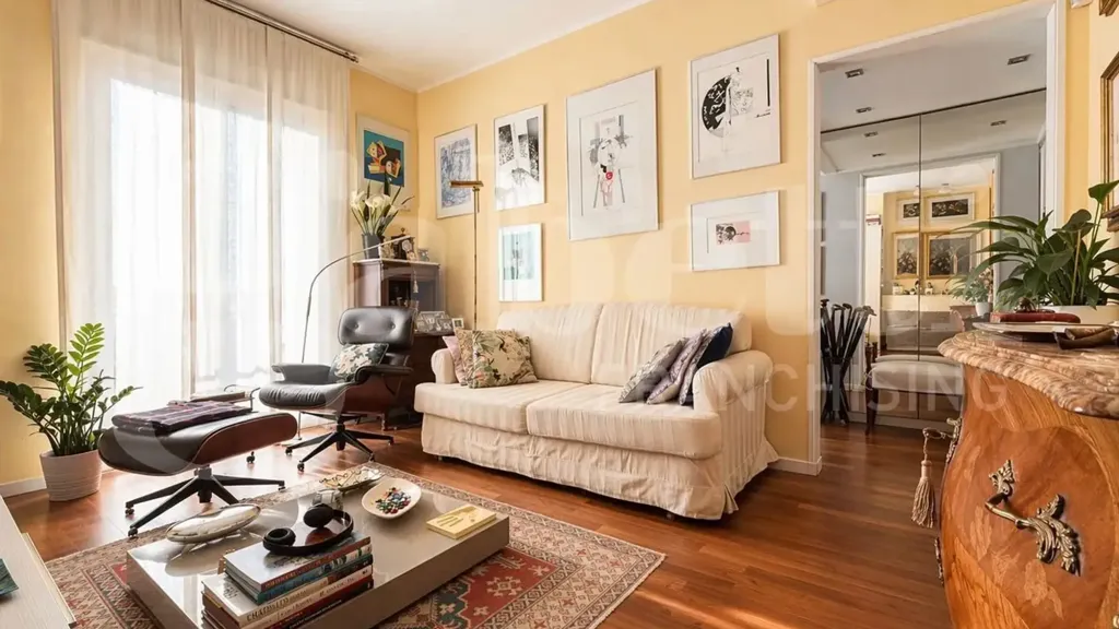 Living Room - Ristrutturato Bilocale with Balcony in Milan
