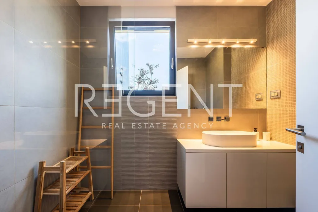 Salles de bain - Luxury Penthouse with Panoramic Terrace in Zagreb