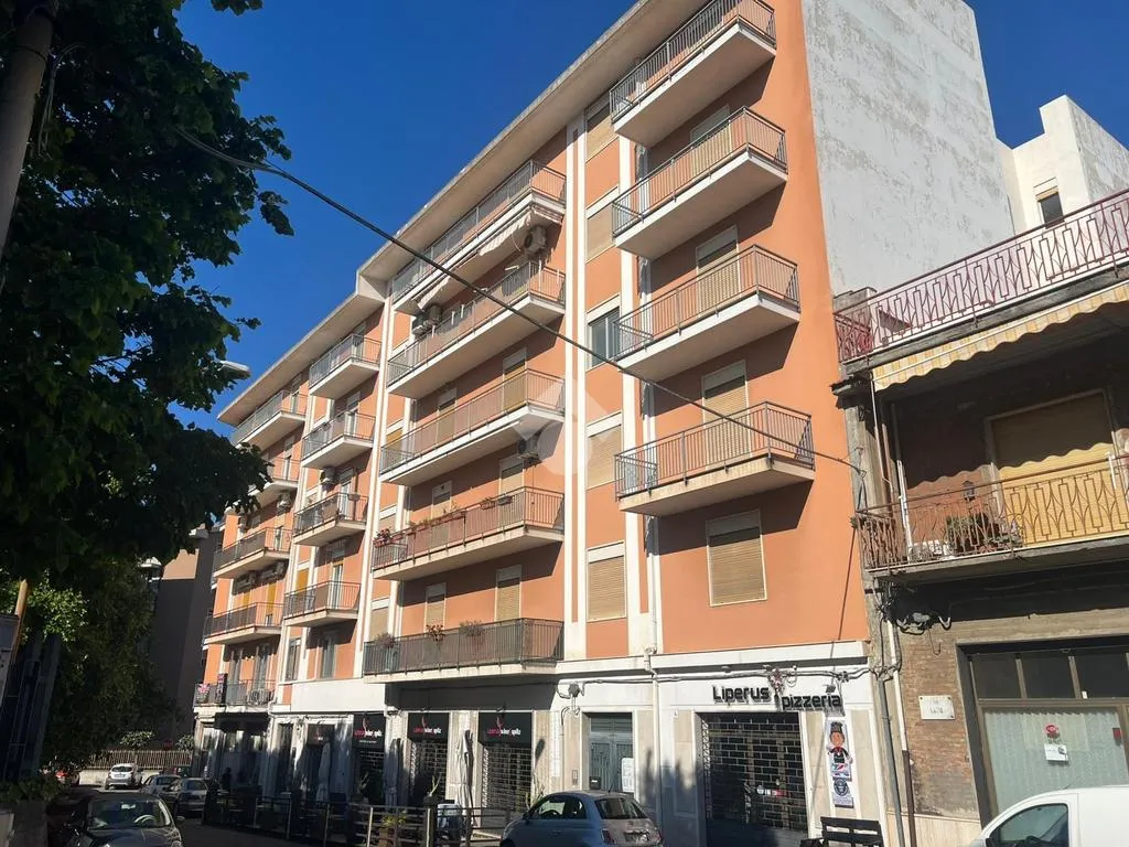 Välivaade - Modernised Apartment with Balcony in Giarre