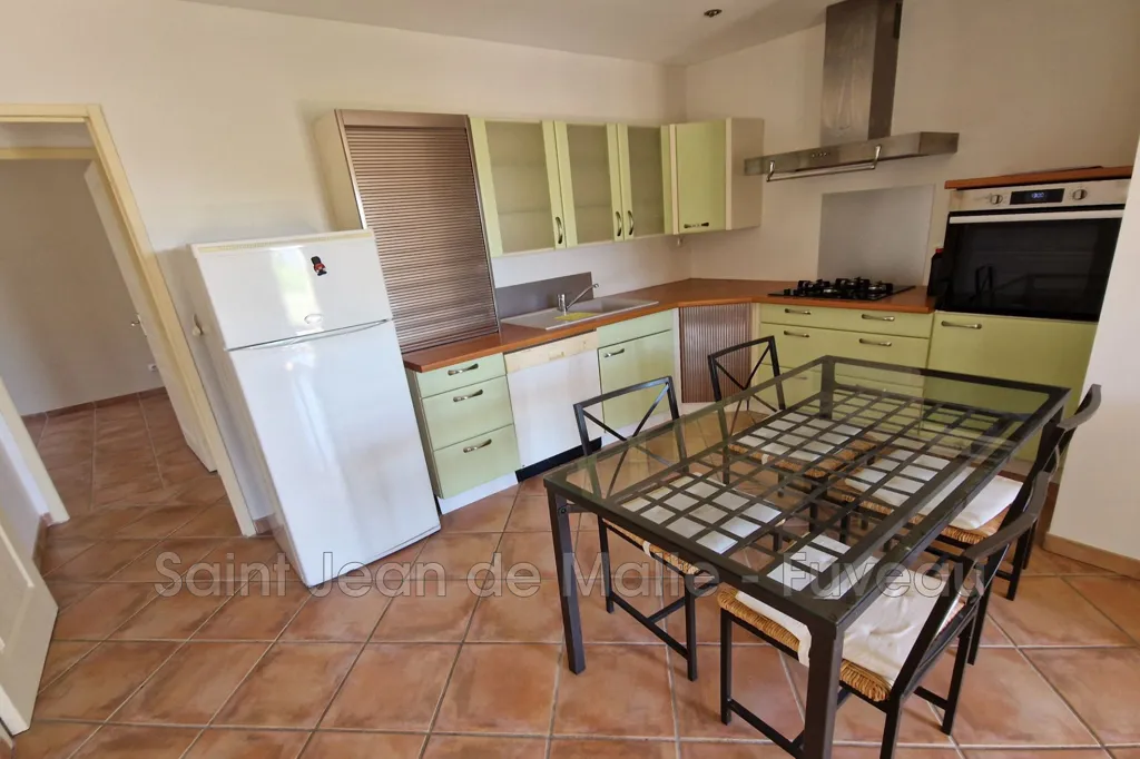 Köök - 3-Bed Flat with Panoramic View in Saint-Savournin