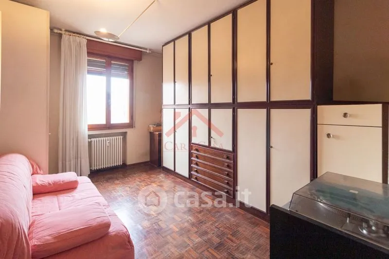 Magamistoad - Pietra-Faced Apartment with Balcony in Carpi