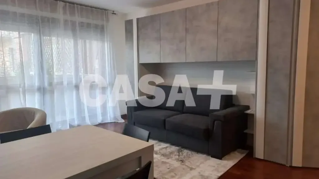 Elutuba - Modernised Studio with Balcony in Varese
