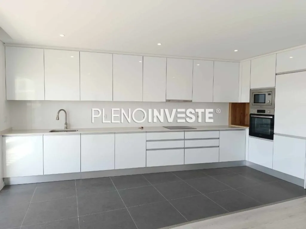 Köök - New Duplex with Panoramic View in Seixal