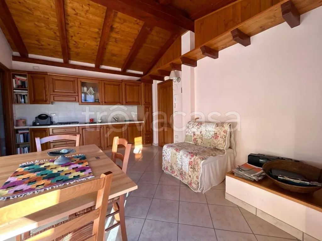 Salle à manger - Apartment with Balcony in Chiusa di Pesio