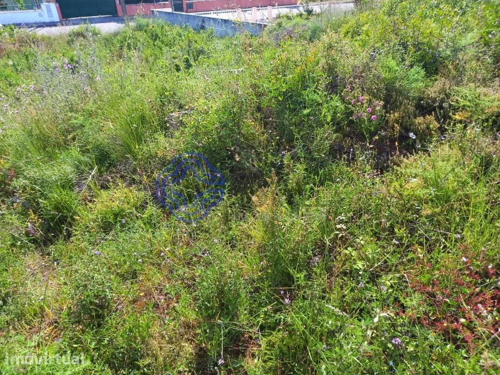 Aed - Construction Plot with Two Levels in Tomar