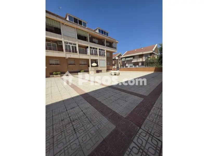 Giardino - Apartment with Balcony and Pool in Ciudad Real