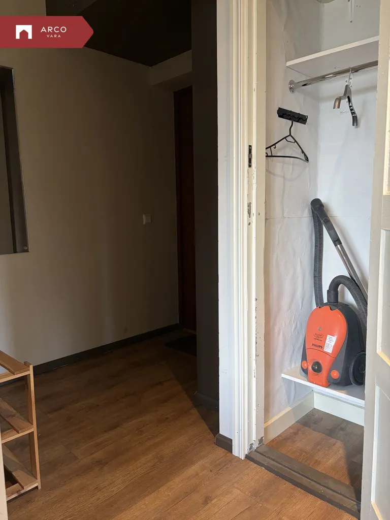 Appartement 2 pièces à EE