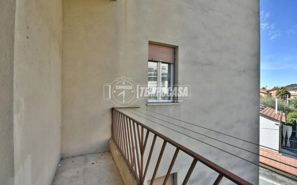 Spacious Apartment with Balconies in Osimo